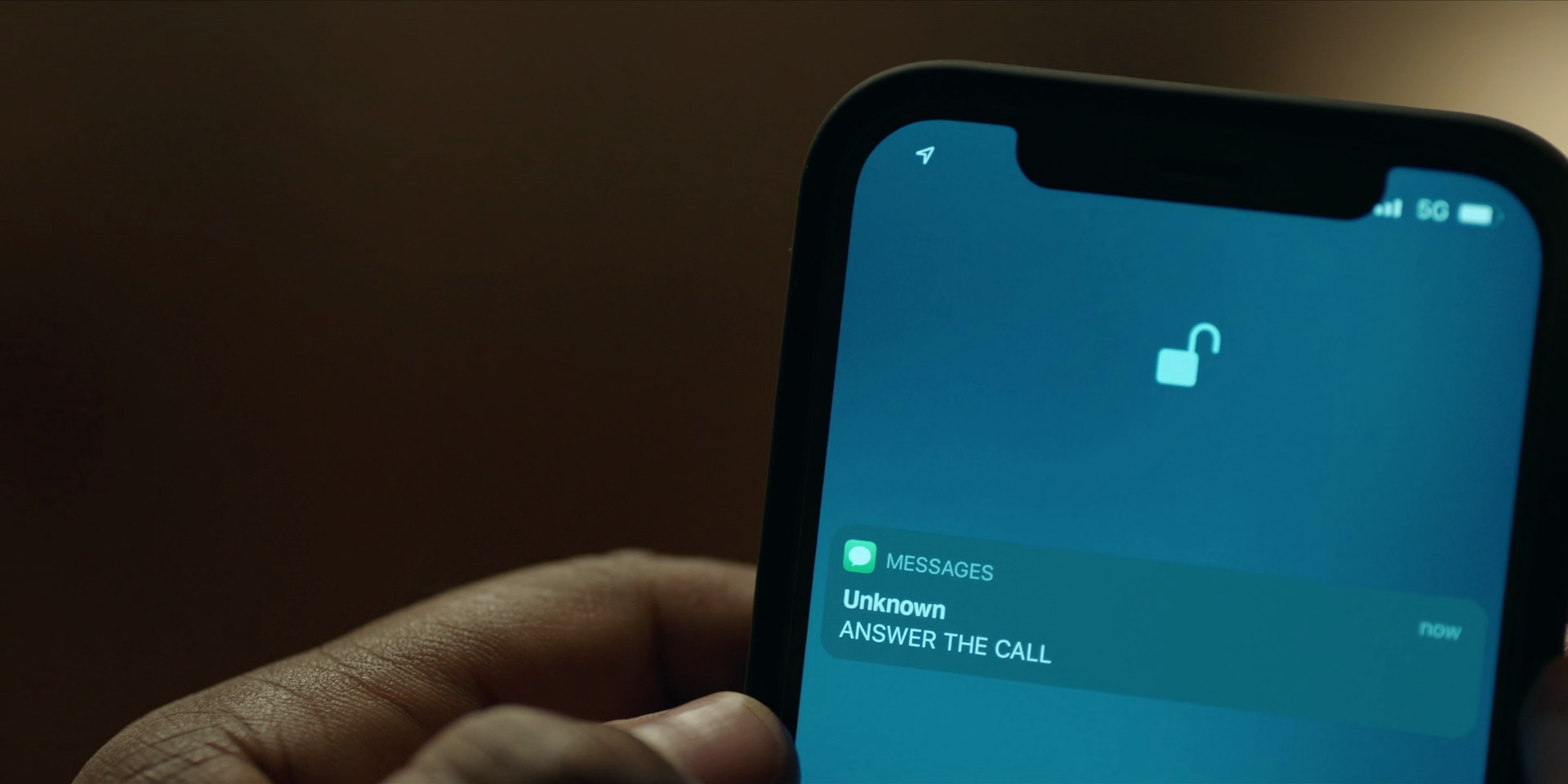 iPhone Interface – The Lost Symbol S01E02